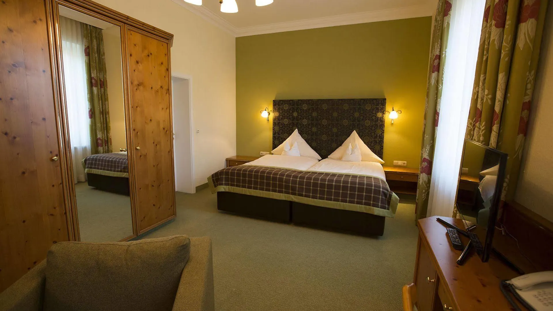 Parkhotel Traunstein Hotel
